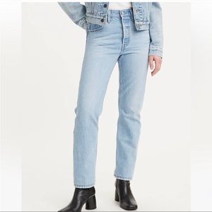Levi’s Light Wash Original Fit Jeans